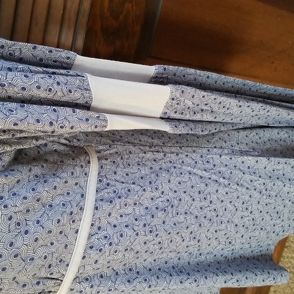 2/$12 Zergatik long sleeve top - Picture 3 of 7